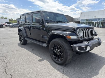 Used 2025 Jeep Wrangler Unlimited Sahara
