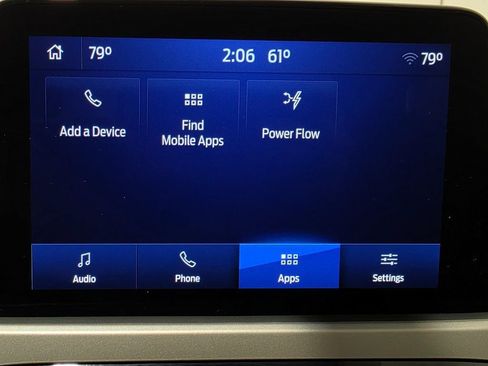 Used 2022 Ford Escape SE image 3