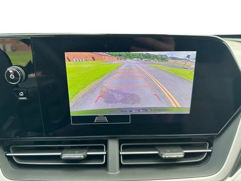 New 2026 Chevrolet Trax LS w/ LS Convenience Package FWD image 22