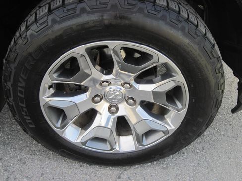 Used 2017 RAM 1500 Limited AWD/4WD image 5