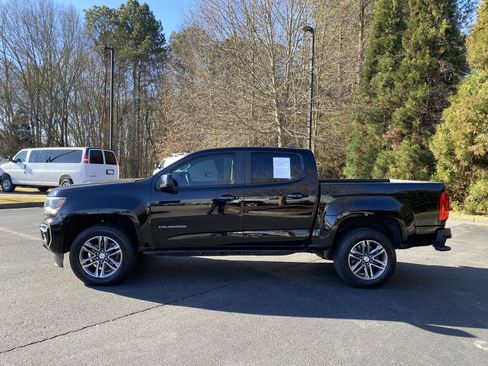 Used 2022 Chevrolet Colorado W/T w/ Custom Special Edition image 6