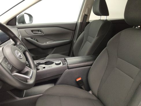 Used 2024 Nissan Rogue S AWD/4WD image 17