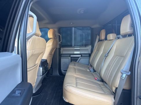 Used 2018 Ford F150 XLT w/ Equipment Group 302A Luxury image 10
