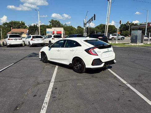 Used 2019 Honda Civic Sport Touring image 10