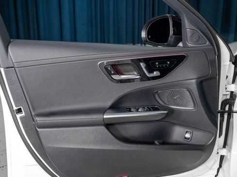 Certified 2025 Mercedes-Benz C 300 Sedan image 12