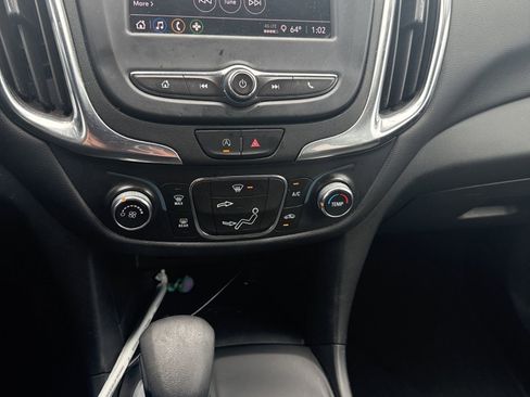 Used 2022 Chevrolet Equinox LT image 4