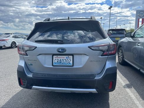 Used 2020 Subaru Outback Limited AWD/4WD image 6