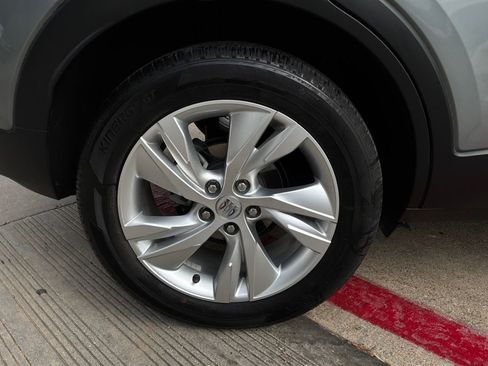 Used 2025 Buick Encore GX Preferred FWD image 9