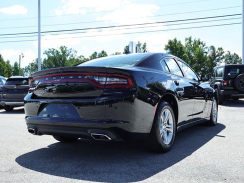 Used 2023 Dodge Charger SXT RWD image 6