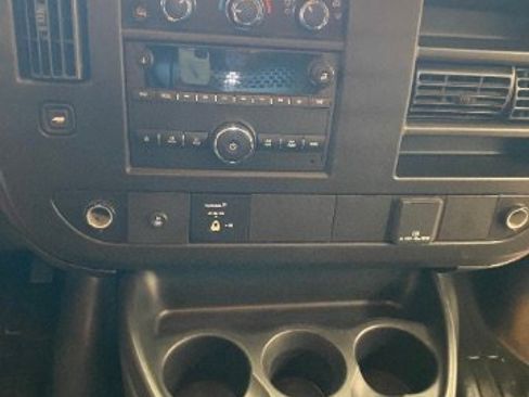 Used 2023 GMC Savana 2500 w/ Driver Convenience Package image 21