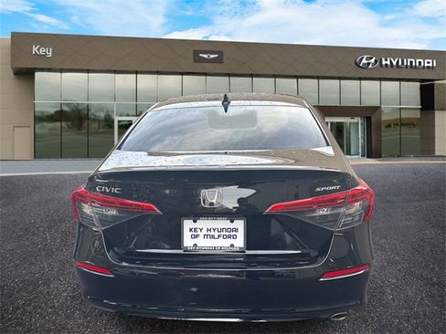 Used 2023 Honda Civic Sport image 7