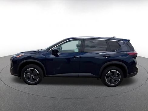 Used 2025 Nissan Rogue SV FWD image 9