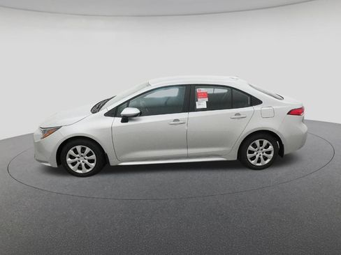 New 2026 Toyota Corolla LE image 3