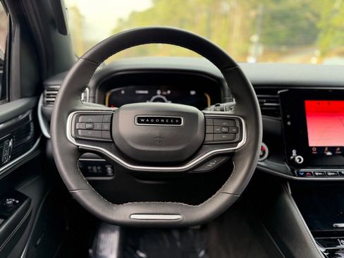 Used 2024 Jeep Wagoneer 4WD image 48