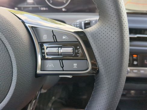 New 2026 Kia Seltos SX w/ SX Sunroof Package image 20