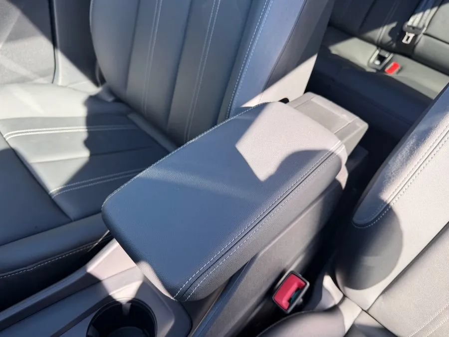 Used 2023 Audi Q4 e-tron Prestige AWD/4WD image 25