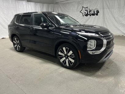 Used 2025 Mitsubishi Outlander SE