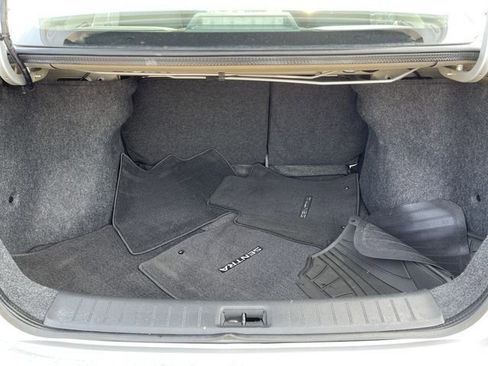 Used 2017 Nissan Sentra S image 21