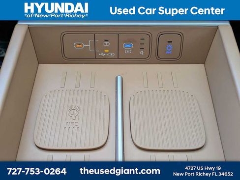 Used 2025 Hyundai Santa Fe Limited FWD image 36