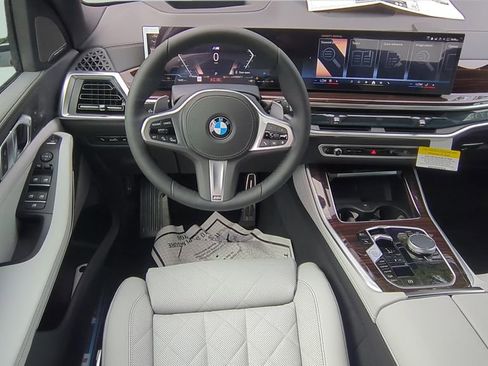 New 2026 BMW X5 xDrive40i AWD/4WD image 12