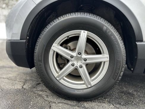 Used 2019 Honda CR-V LX image 25