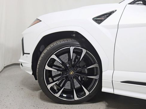 Used 2024 Lamborghini Urus S image 14