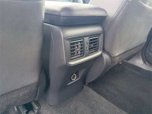 Used 2019 Toyota RAV4 LE image 23