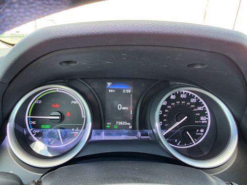 Used 2023 Toyota Camry LE image 19