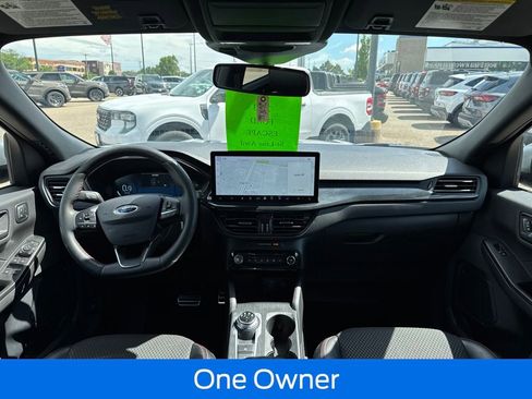 Used 2023 Ford Escape ST-Line Elite AWD/4WD image 2