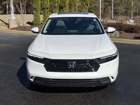 Certified 2025 Honda Accord EX-L image 3