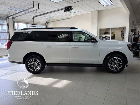 New 2025 Ford Expedition Max Active image 9