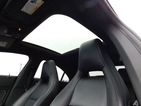 Used 2015 Mercedes-Benz CLA 250 4MATIC image 14