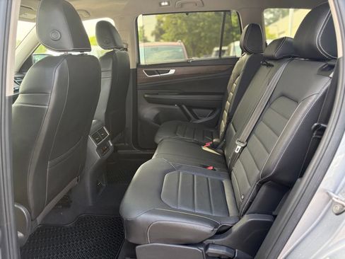 Used 2024 Volkswagen Atlas SEL AWD/4WD image 13