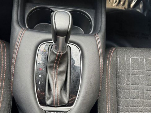 Used 2024 Honda HR-V Sport image 27