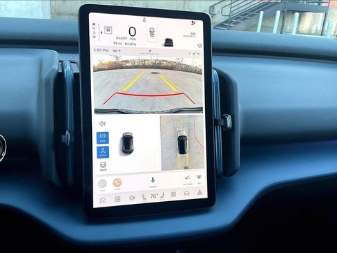 New 2026 Volvo EX30 Cross Country Ultra w/ Protection Package Premier image 27