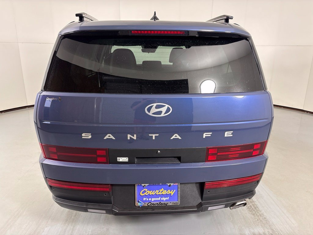 Used 2025 Hyundai Santa Fe SEL FWD image 7