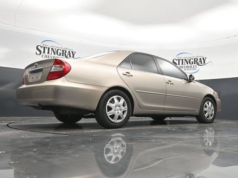 Used 2002 Toyota Camry XLE FWD image 32