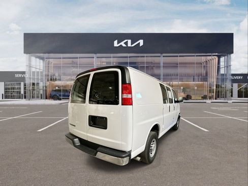 Used 2024 Chevrolet Express 2500 w/ Driver Convenience Package image 8