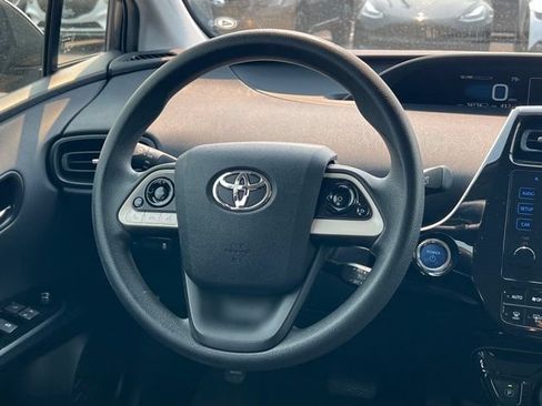 Used 2016 Toyota Prius Two FWD image 12