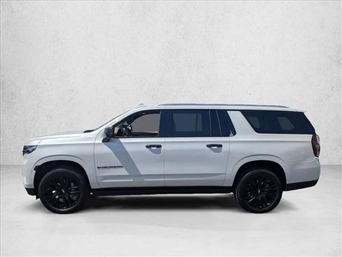 Certified 2024 Chevrolet Suburban Premier image 8