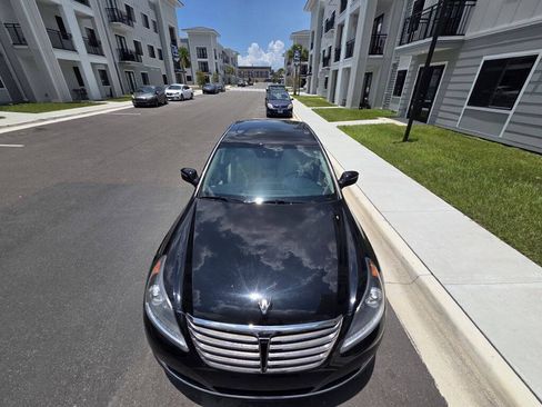 Used 2014 Hyundai Equus Signature RWD image 3