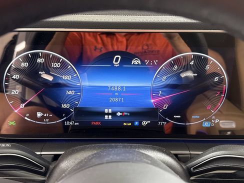 Used 2024 Mercedes-Benz GLS 580 4MATIC image 23
