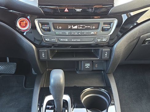 Used 2019 Honda Ridgeline RTL-E image 17