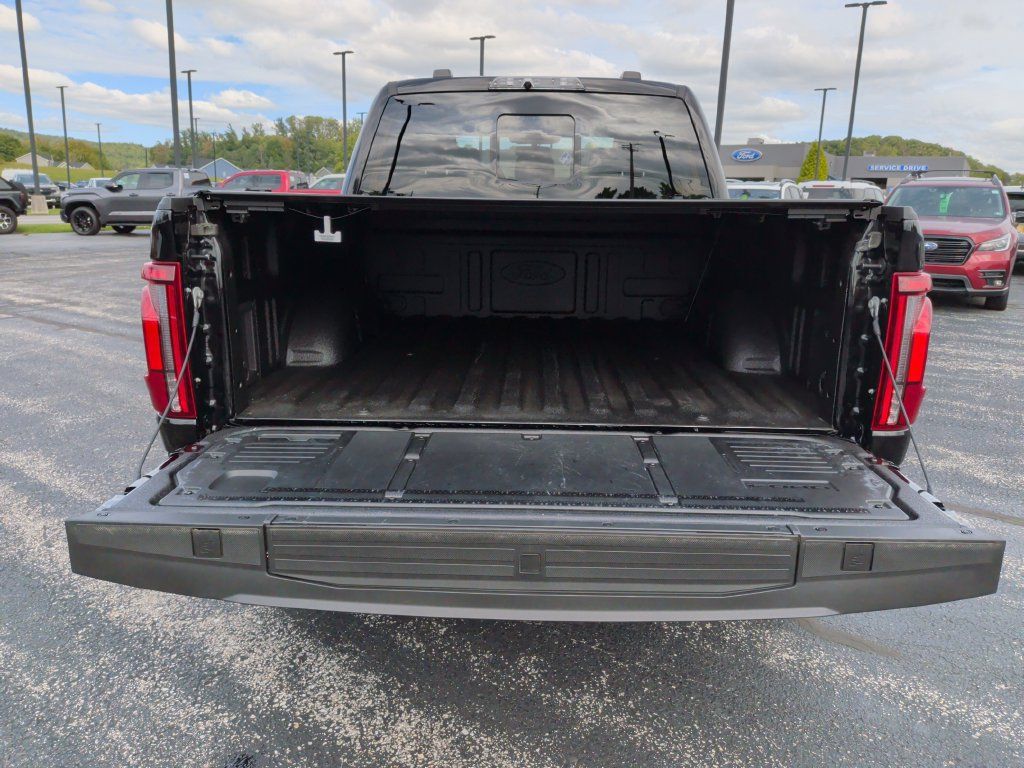 Used 2025 Ford F150 Raptor w/ Equipment Group 803A Raptor R AWD/4WD image 33