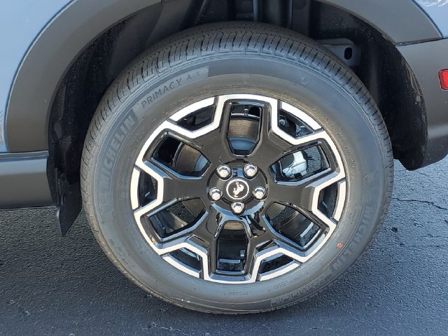 New 2026 Ford Bronco Sport Outer Banks w/ Elevation Graphic Package AWD/4WD image 6
