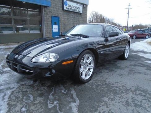Used 2000 Jaguar XK8 Coupe image 2