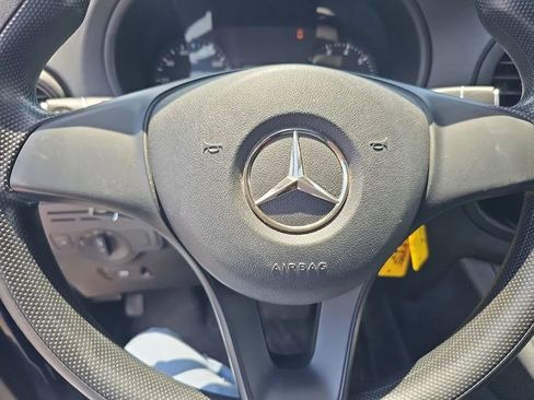 Used 2019 Mercedes-Benz Metris image 14