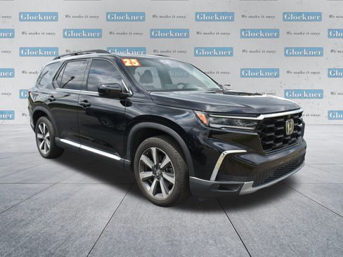 Used 2025 Honda Pilot Elite image 3