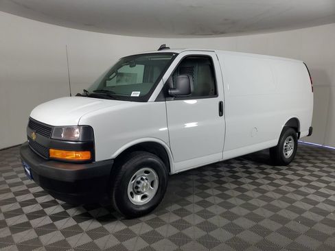 New 2026 Chevrolet Express 2500 w/ Driver Convenience Package RWD image 8