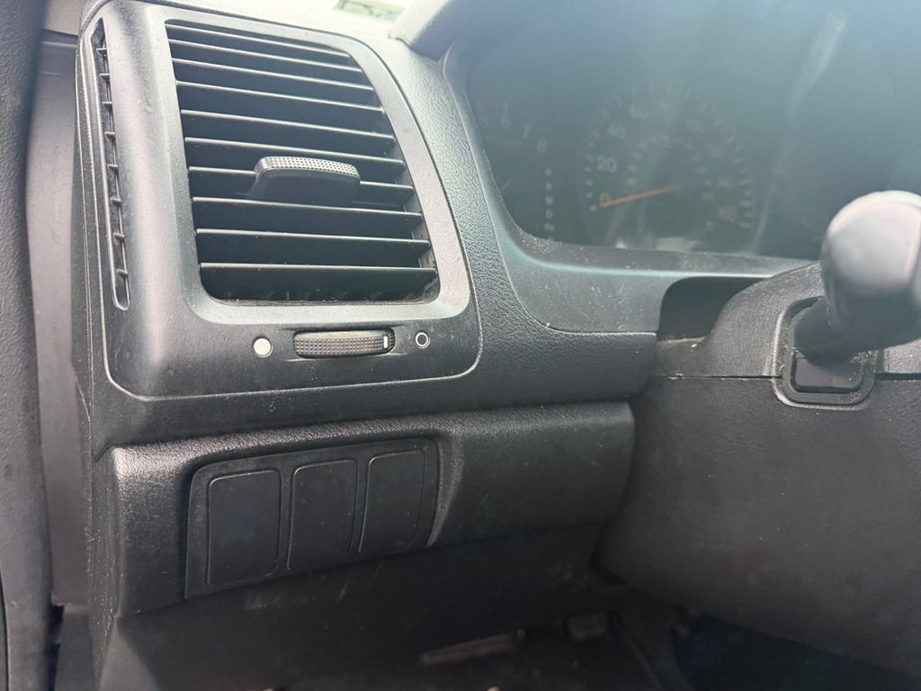 Used 2005 Honda Accord LX image 19